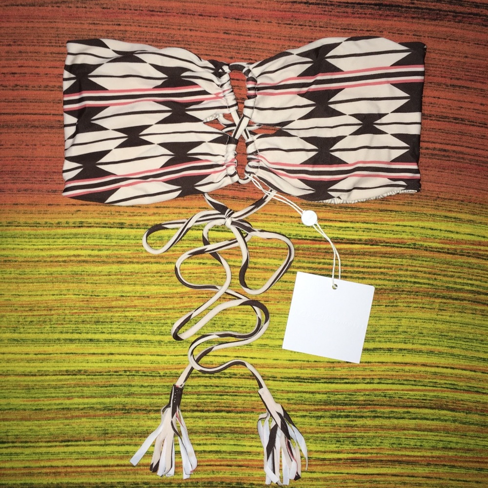 🚫SOLD🚫 NWT Acacia Swimwear Lumahai Top Native Lg